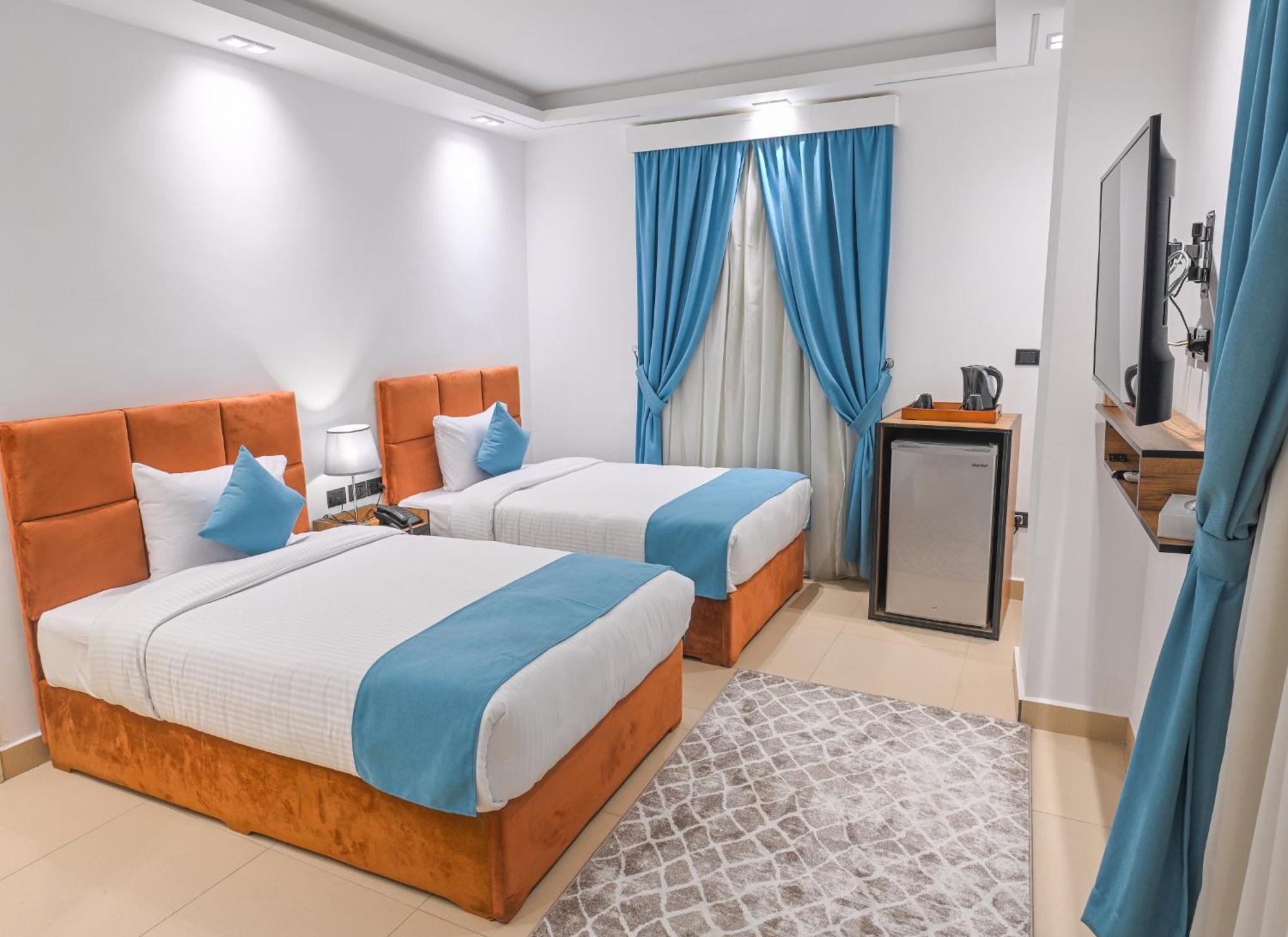 Pyramids Gem Plaza Hotel Kafret el-Gabal Exterior foto