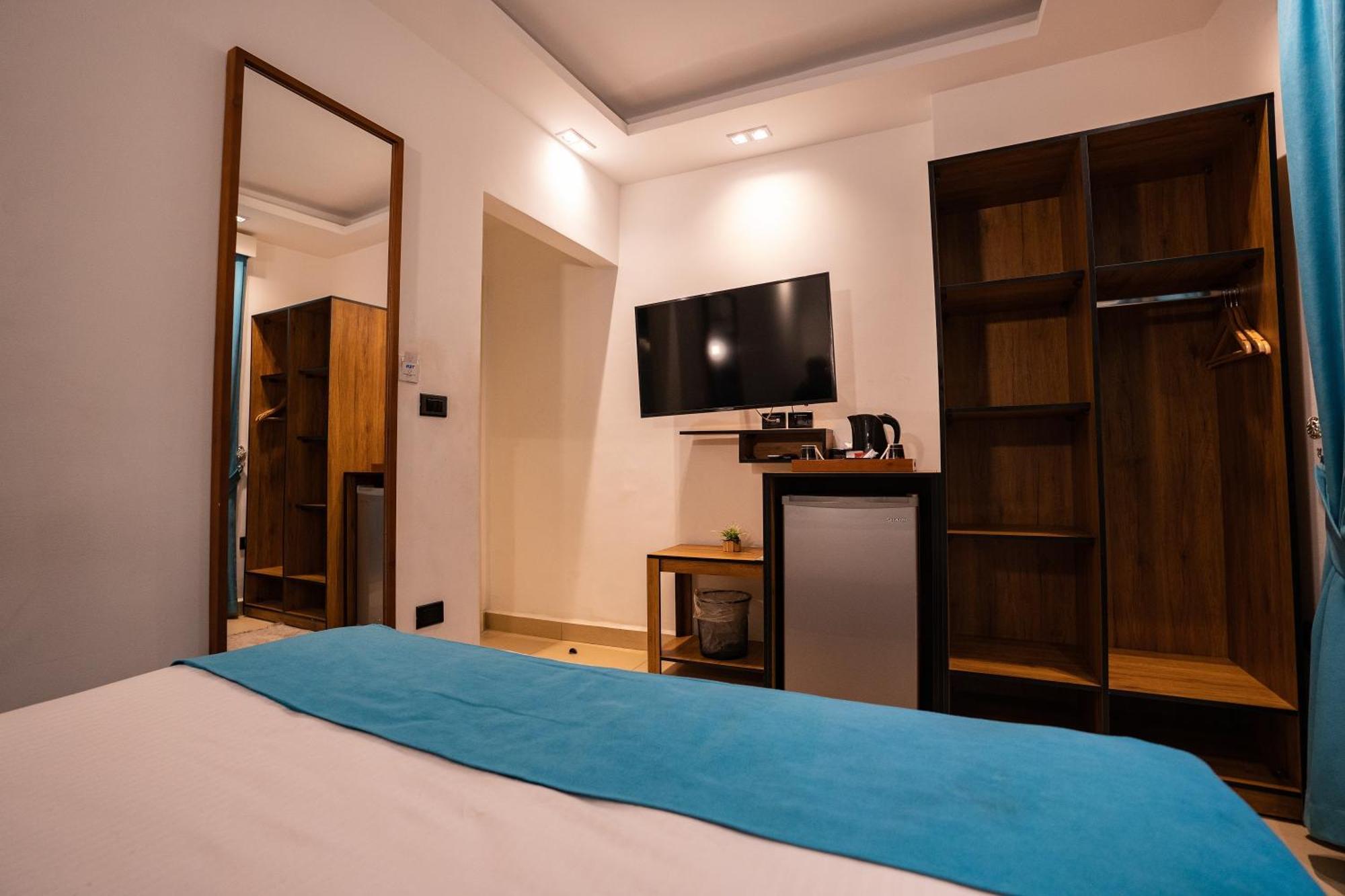 Pyramids Gem Plaza Hotel Kafret el-Gabal Exterior foto